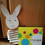 Auf der Suche nach einem geschlechtsneutralen, ökologischen Freundebuch? Kinderbuchautorin Sandra Schindler hat eins gefunden